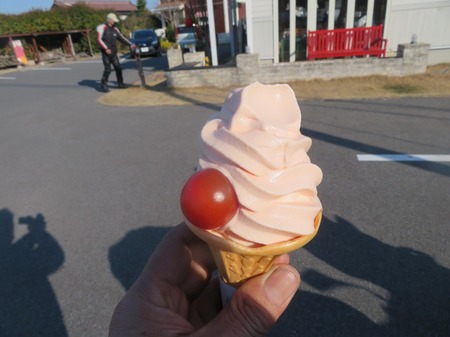 Kosuzu Farm3　トマトソフトクリーム